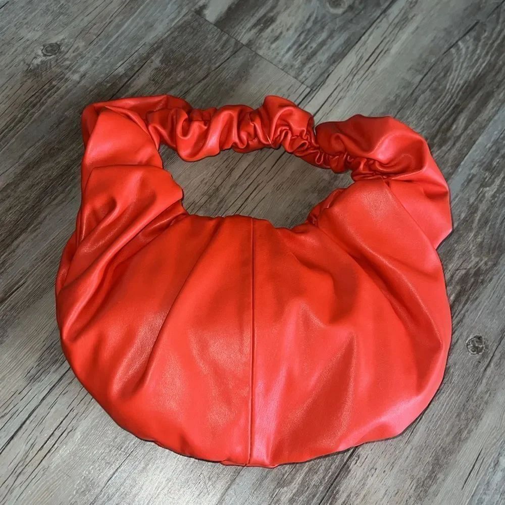 Orange handbag - Picture 2 of 2